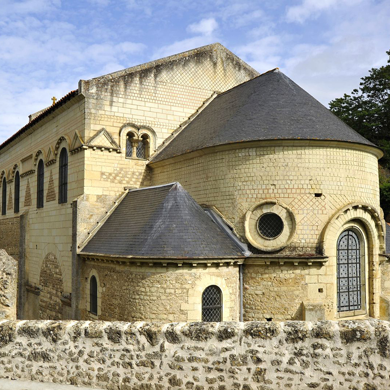 Saint-Généroux, Chevet de l'église Saint-Générous, vu du sud-est