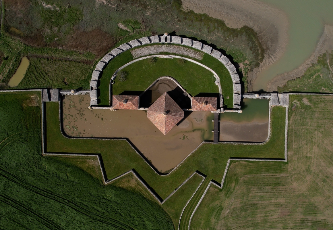 Fort Lupin, Vue à la verticale du fort, Saint-Nazaire-sur-Charente, (c) Région Nouvelle-Aquitaine, Inventaire général du patrimoine culturel