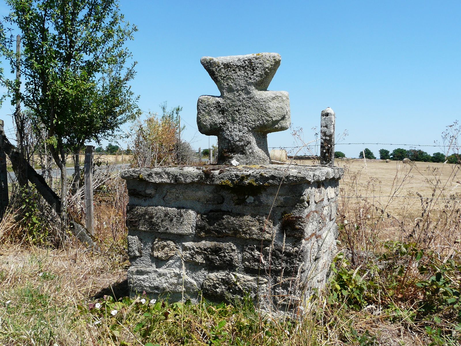 Croix de chemin (la croix de Bost), commune de Crozant © Région Nouvelle-Aquitaine, Inventaire Général du Patrimoine culturel ©Département de la Creuse, E. Pacquot