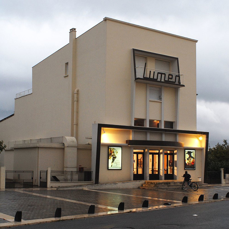 Le cinéma Lumen à Ambès (Gironde), Elévation principale. (c) Michel Dubau, 2008