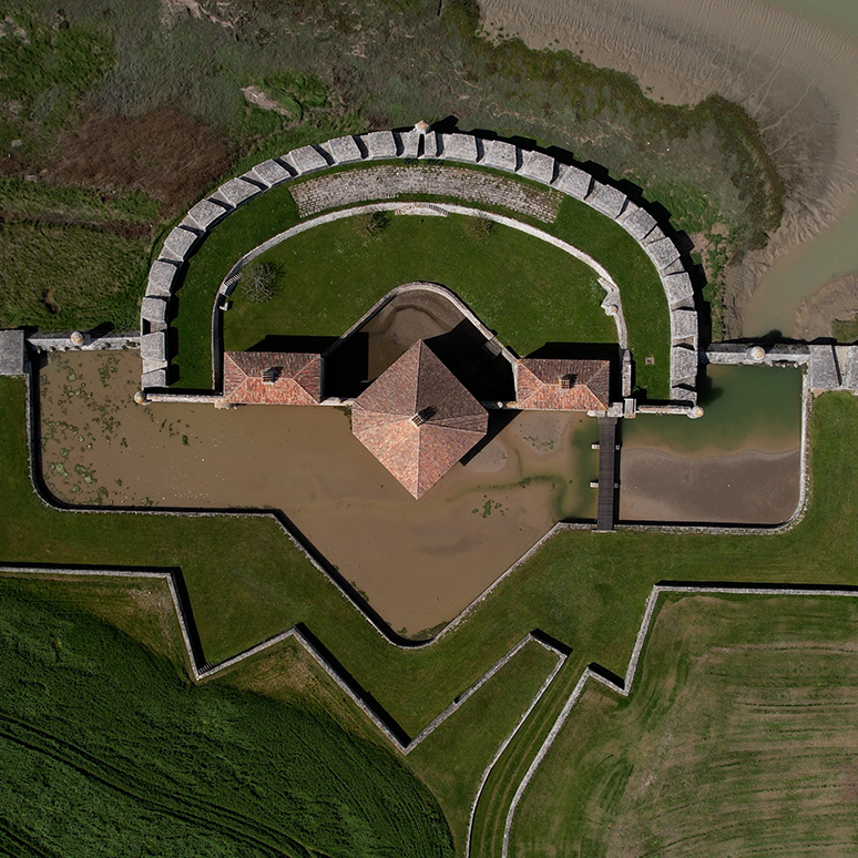 Fort Lupin, Vue à la verticale du fort.(c) Région Nouvelle-Aquitaine, Inventaire général du patrimoine culturel - Dragonfly