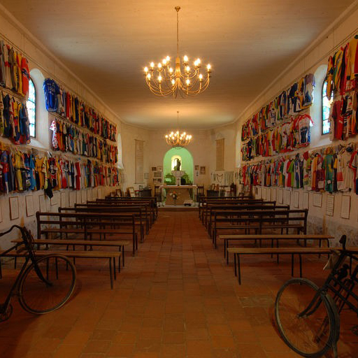 Église paroissiale Notre-Dame, dite Notre-Dame-des-Cyclistes © Région Nouvelle-Aquitaine, Inventaire général du patrimoine culturel - Photographe : Dubau Michel